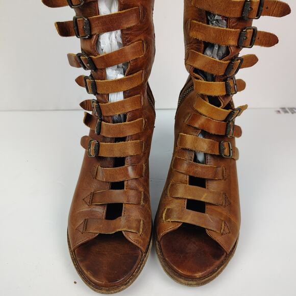 FRYE IZZY Belted Gladiator Distressed Leather Buckles Open Toe Boot Sandals 10 - Picture 16 of 17